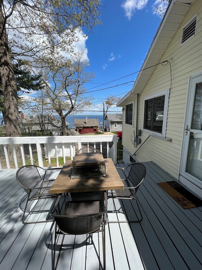 Building Photo - 46 Wards Cove Rd