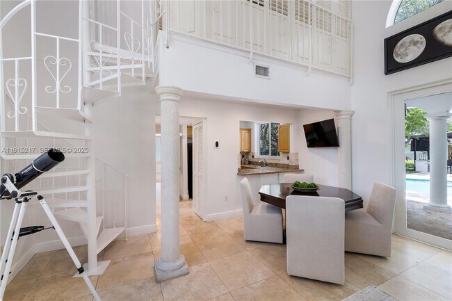 Building Photo - 8941 SW 65th Ct