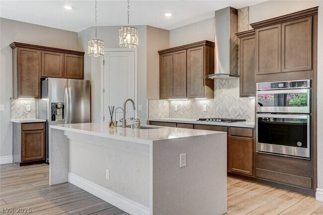 Building Photo - 4124 Elegant Chateau St