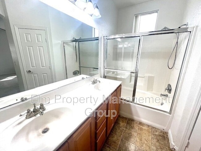 Building Photo - 9303 Gilcrease Ave