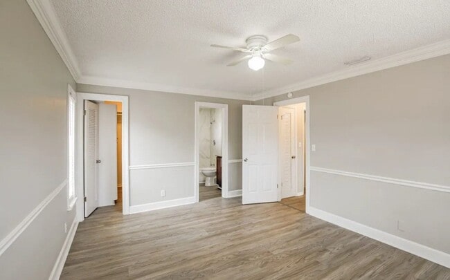 Building Photo - 6864 NW 27th Terrace