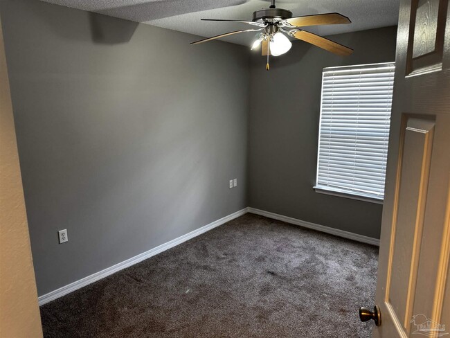 Building Photo - 9184 Arand Dr