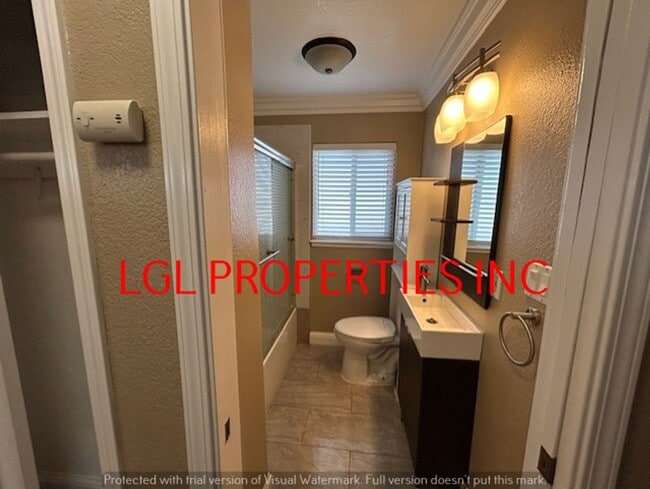 Building Photo - 6207 Booth Ln