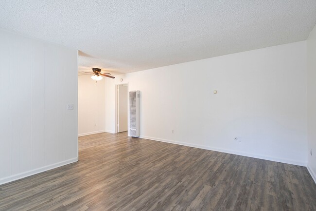 Interior Photo - Trade Winds Apartments