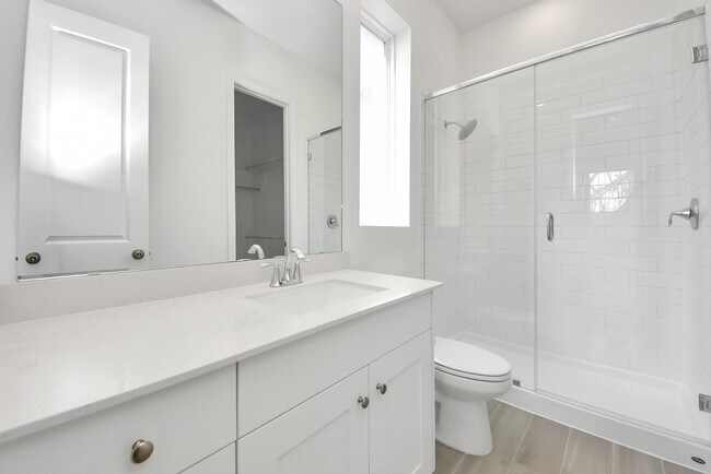 Building Photo - 31046 Vintage Crk Ln