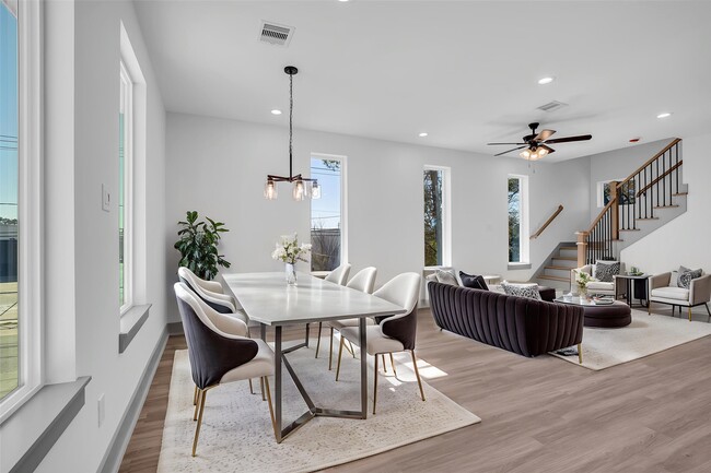 Building Photo - 5303 Kindred Gdn Ln