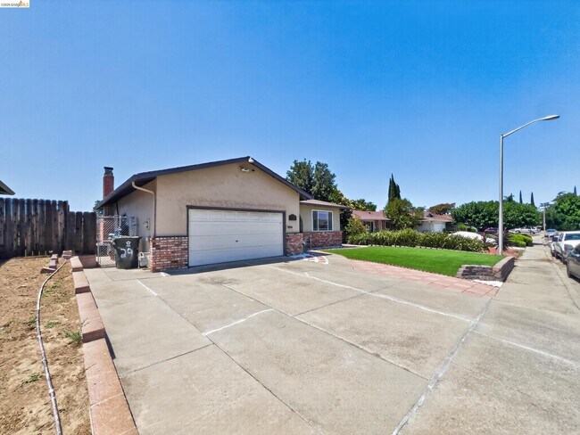 Building Photo - 2928 Rio Grande Dr