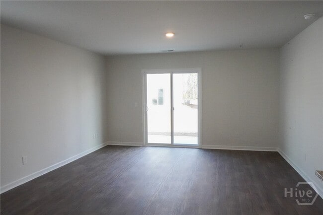 Building Photo - 500 Coconut Dr