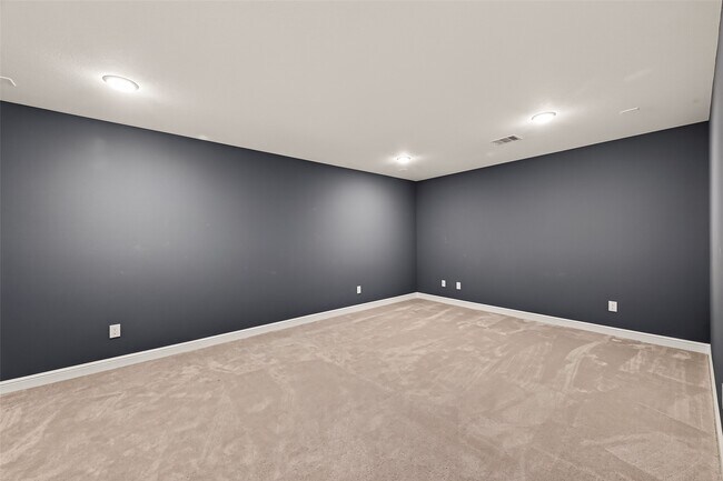 Building Photo - 8522 Belfast Mnr Ln