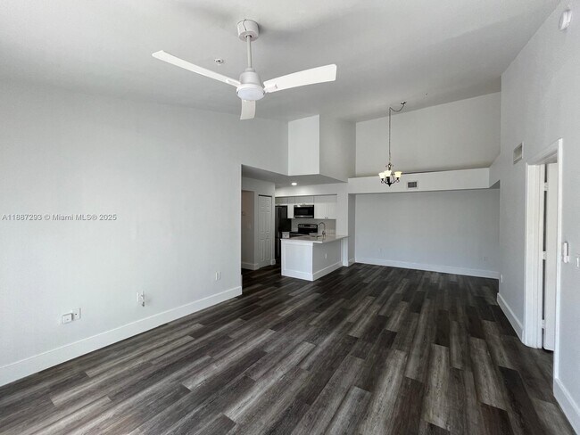 Building Photo - 655 SW 111th Way