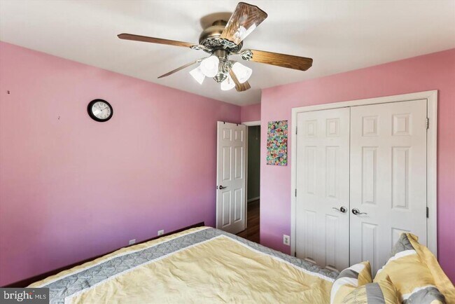 Building Photo - 3814 Woodlawn Ct