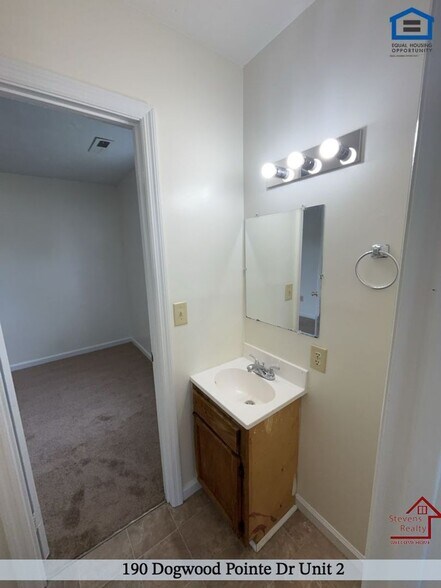 Building Photo - 190 Dogwood Pointe Dr
