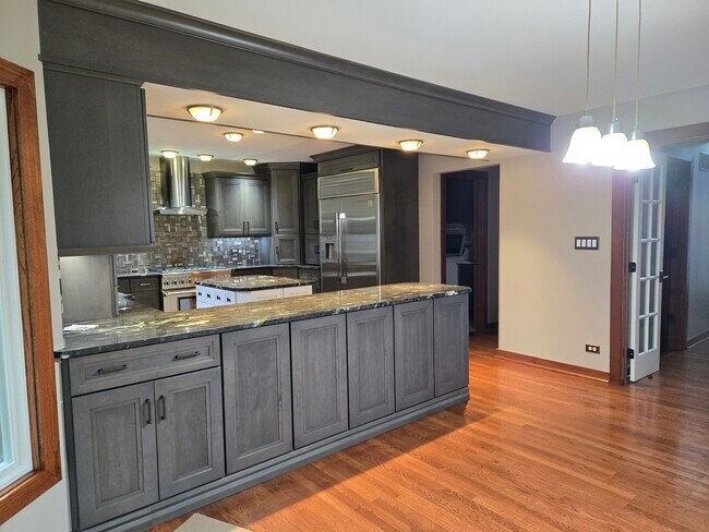 Building Photo - 25805 N Arrowhead Dr