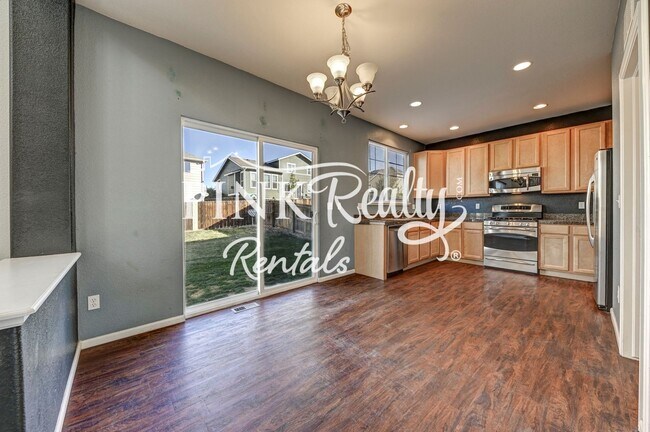 Building Photo - 7752 Blue Vail Way