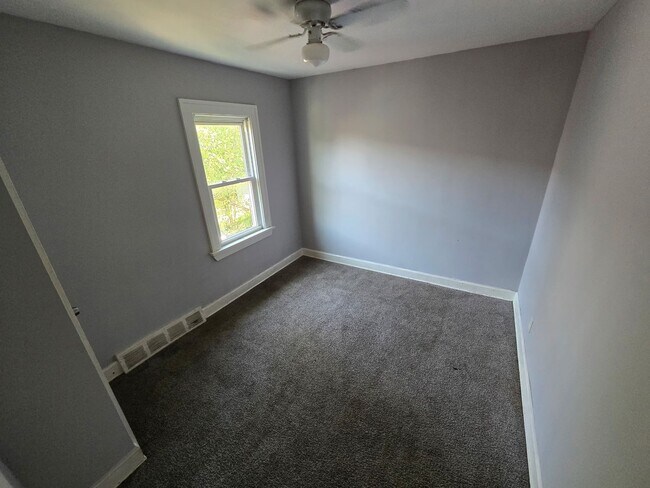 Building Photo - 11817 Dove Ave