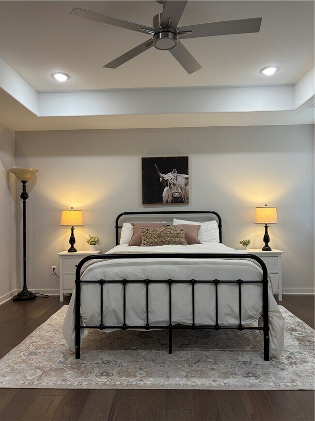 Building Photo - 2739 S Angels Rd