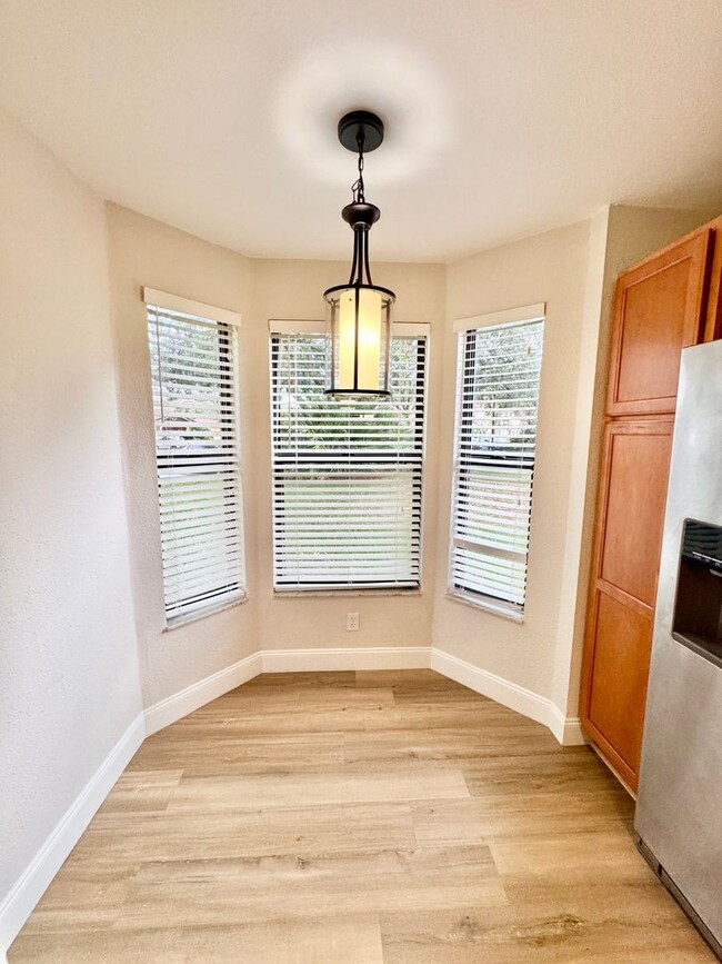 Building Photo - Dr. Phillips 3 Bed 2 Bath For Rent at soug...