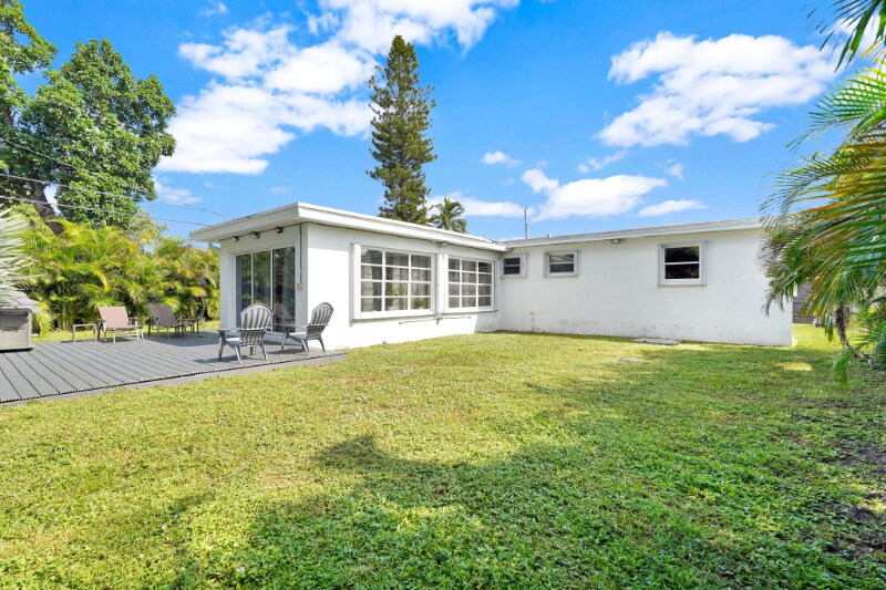 Building Photo - 1420 S 24th Terrace