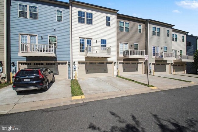 Building Photo - 18143 Red Mulberry Rd