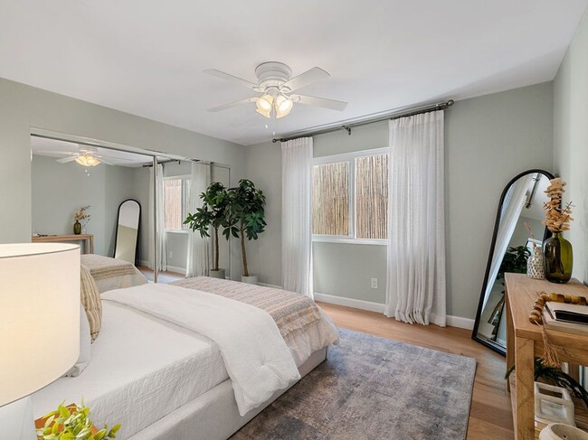 Building Photo - 1141 Stanford Ave