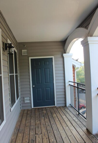 Building Photo - 46620 Drysdale Ter