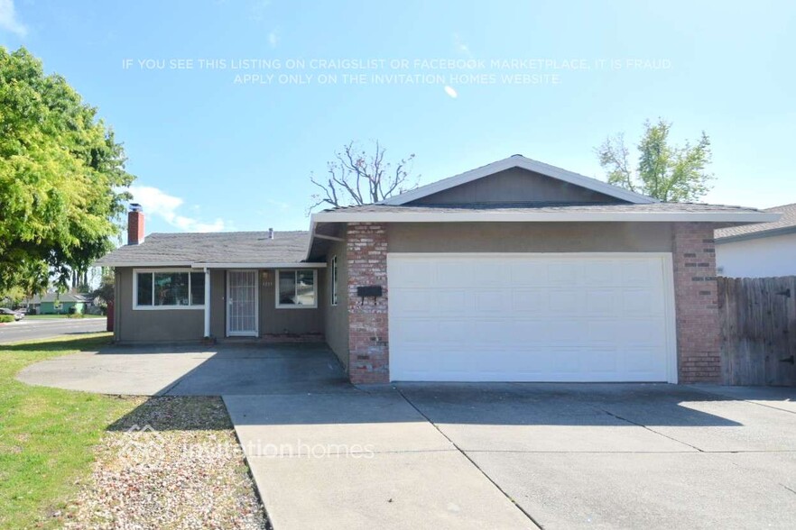 Primary Photo - 1239 Mallard Ct