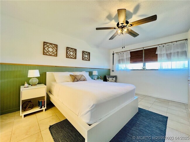 Building Photo - 2400 S Ocean Dr