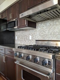 Building Photo - Urbane