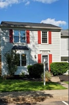 Building Photo - 17570 Macduff Ave