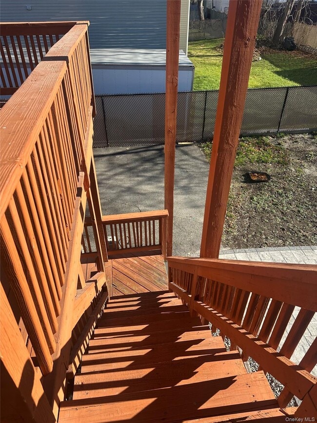 Building Photo - 19 Columbus St