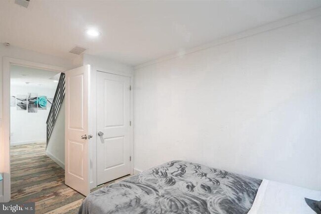 Building Photo - 2621 Federal St