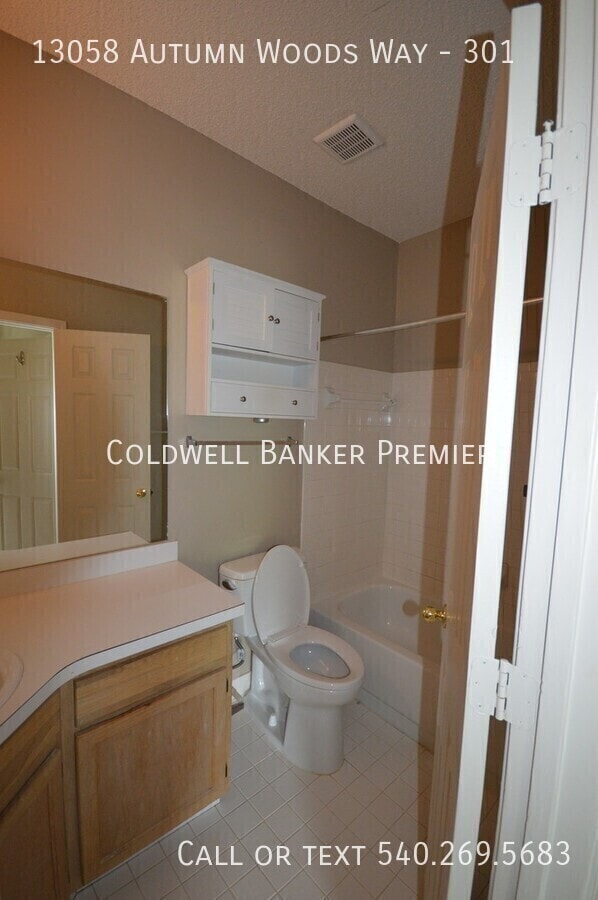 Building Photo - 13058 Autumn Woods Way