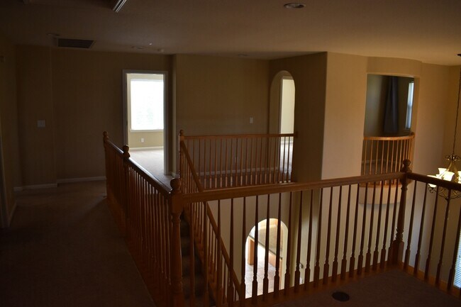 Building Photo - 11079 Malibu Ave