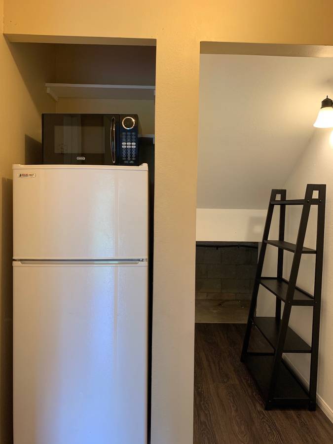 Building Photo - 44 -124 Ikeanani Dr