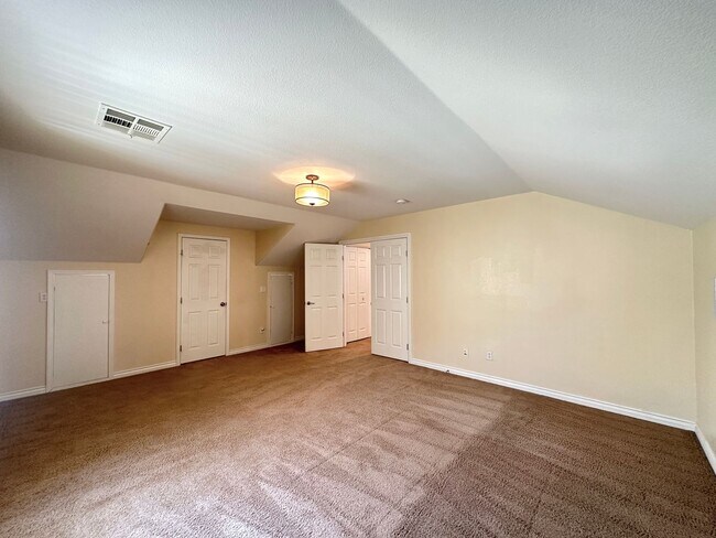 Building Photo - 8137 Aurora Mist St