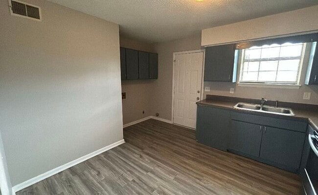 Building Photo - 3453 Brick Church Pike