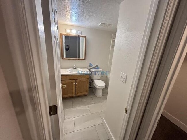 Building Photo - Beautiful 3 beds 2 baths in Orem