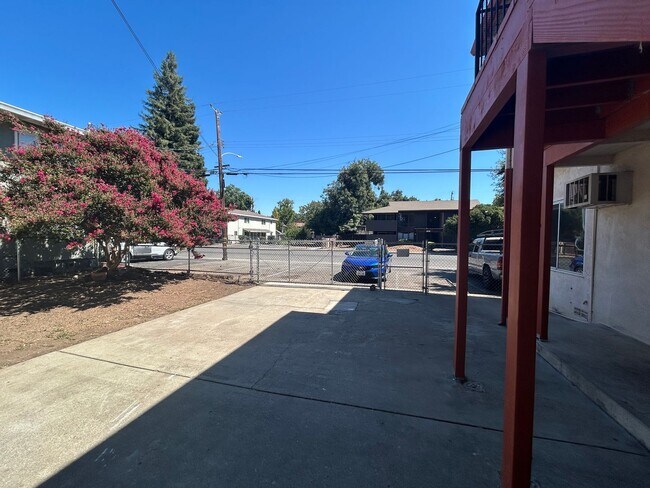 Building Photo - 618 Rancheria Dr