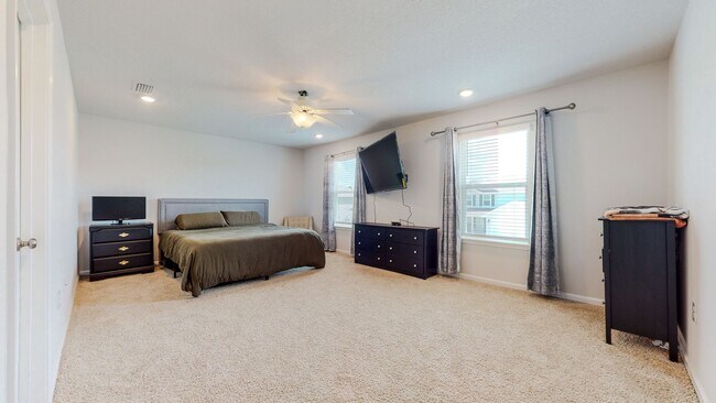 Building Photo - Hammock Bay! 4 bed 2.5 bath home located i...