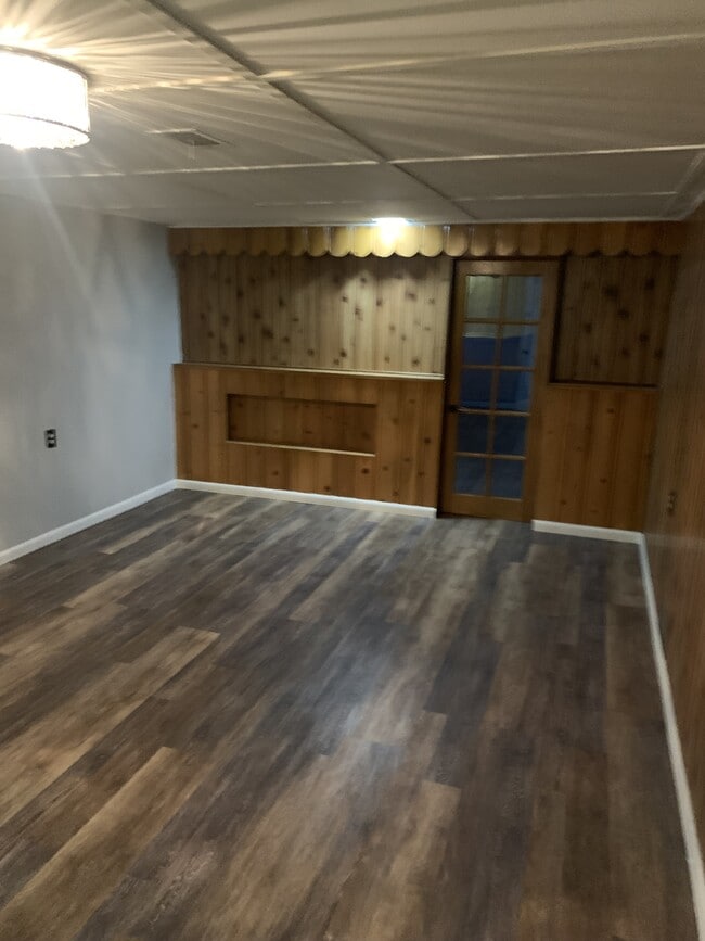 Building Photo - 5623 Sprague St