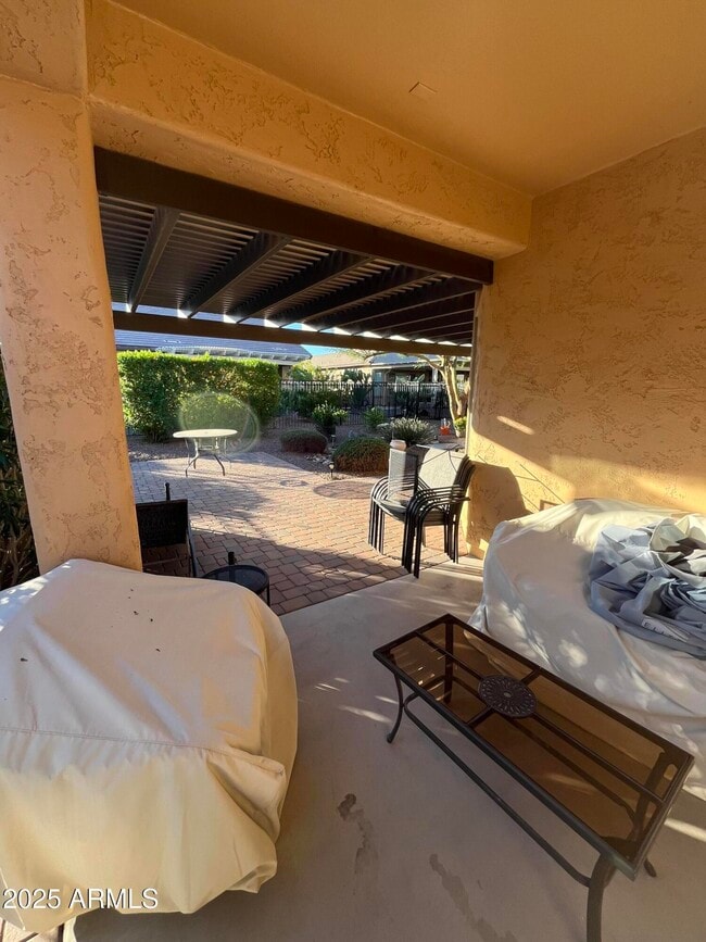 Building Photo - 26197 W Vista N Dr