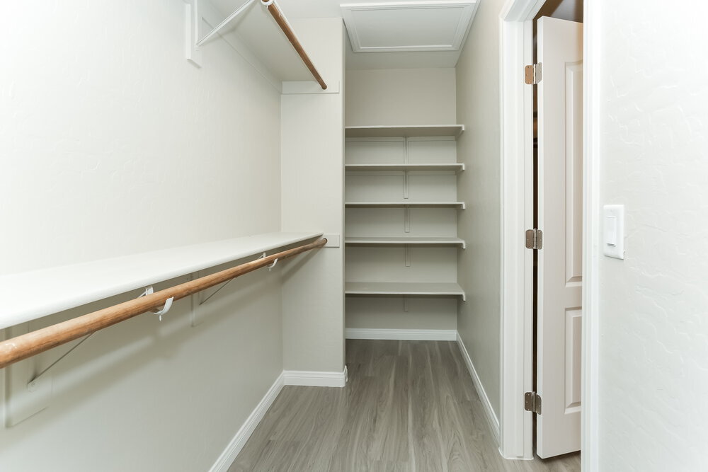 Building Photo - 9328 Golden Lad Ave