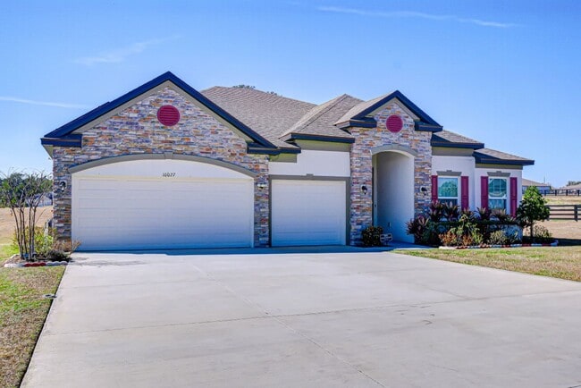Building Photo - 10027 Dolphin Gull Cir
