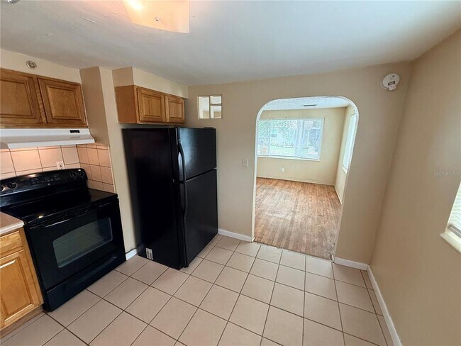 Building Photo - 1759 Temple Terrace S