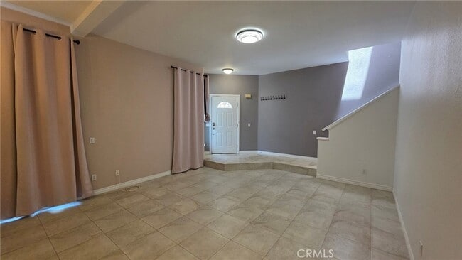 Building Photo - 17 Blackbird Ln