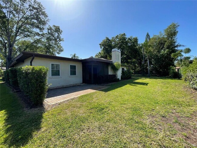 Building Photo - 3618 Forest Cir