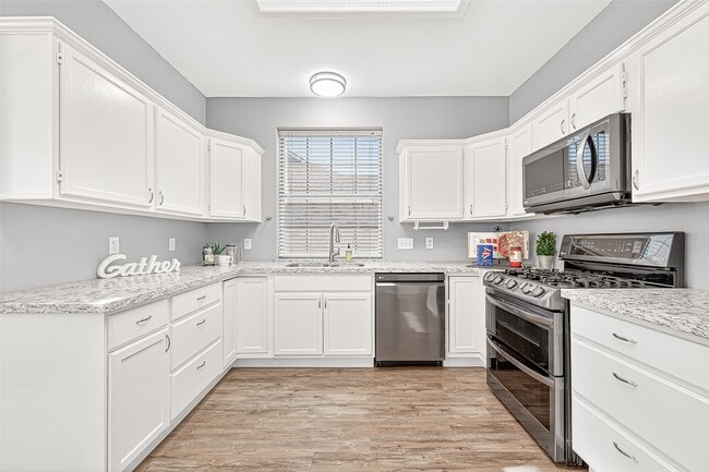 Building Photo - 14015 Wheatbridge Dr