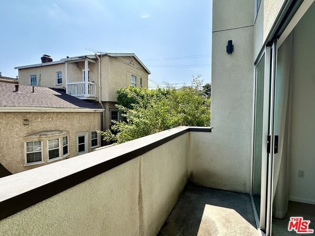 Building Photo - 5403 W Wilshire Vista Ln