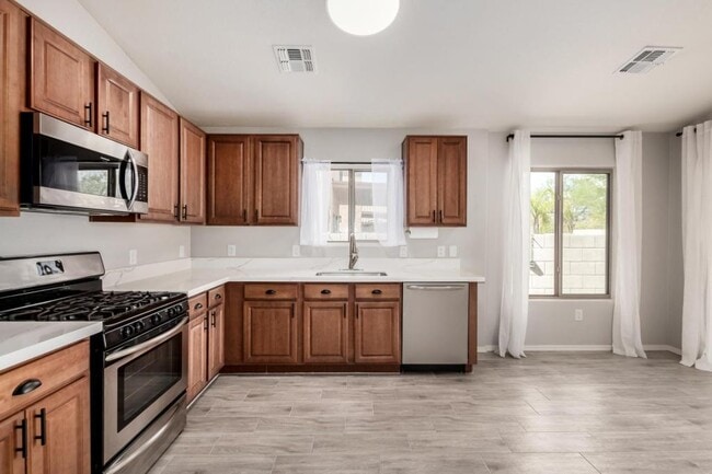 Building Photo - 8431 S Egyptian Dr