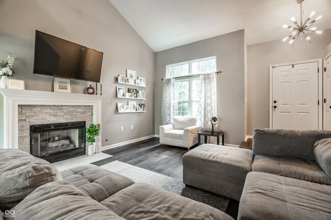 Building Photo - 9660 Overcrest Dr